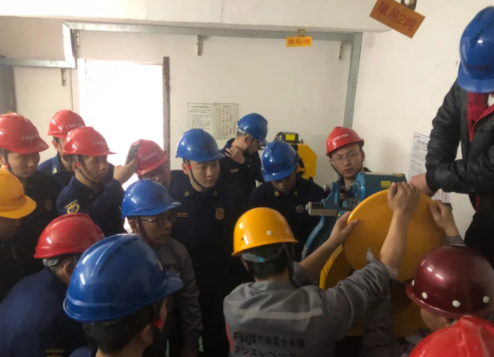 防风险 助救援 | 新利官方网站-新利
助力2024年湖南省消防救援队伍基层指挥员培训(郴州承训点) 防风险 助救援 | 新利官方网站-新利
助力2024年湖南省消防救援队伍基层指挥员培训(郴州承训点)